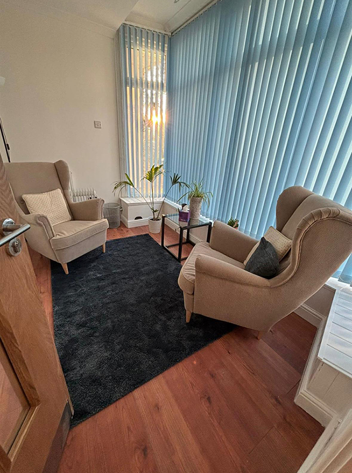 Ayesha Therapeutic | Therapy Room